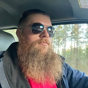 Meet your Posher, Clint